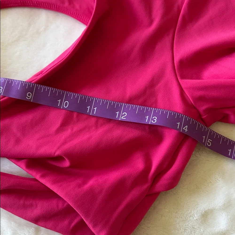 Oner Active Unified Twist Front Long Sleeve Crop Top - Picture 7 of 11